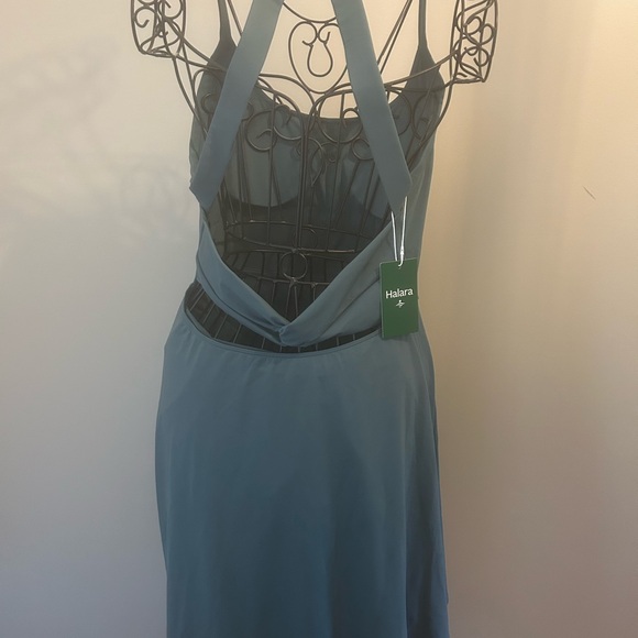 Halara dress NWT!!! - Picture 2 of 6